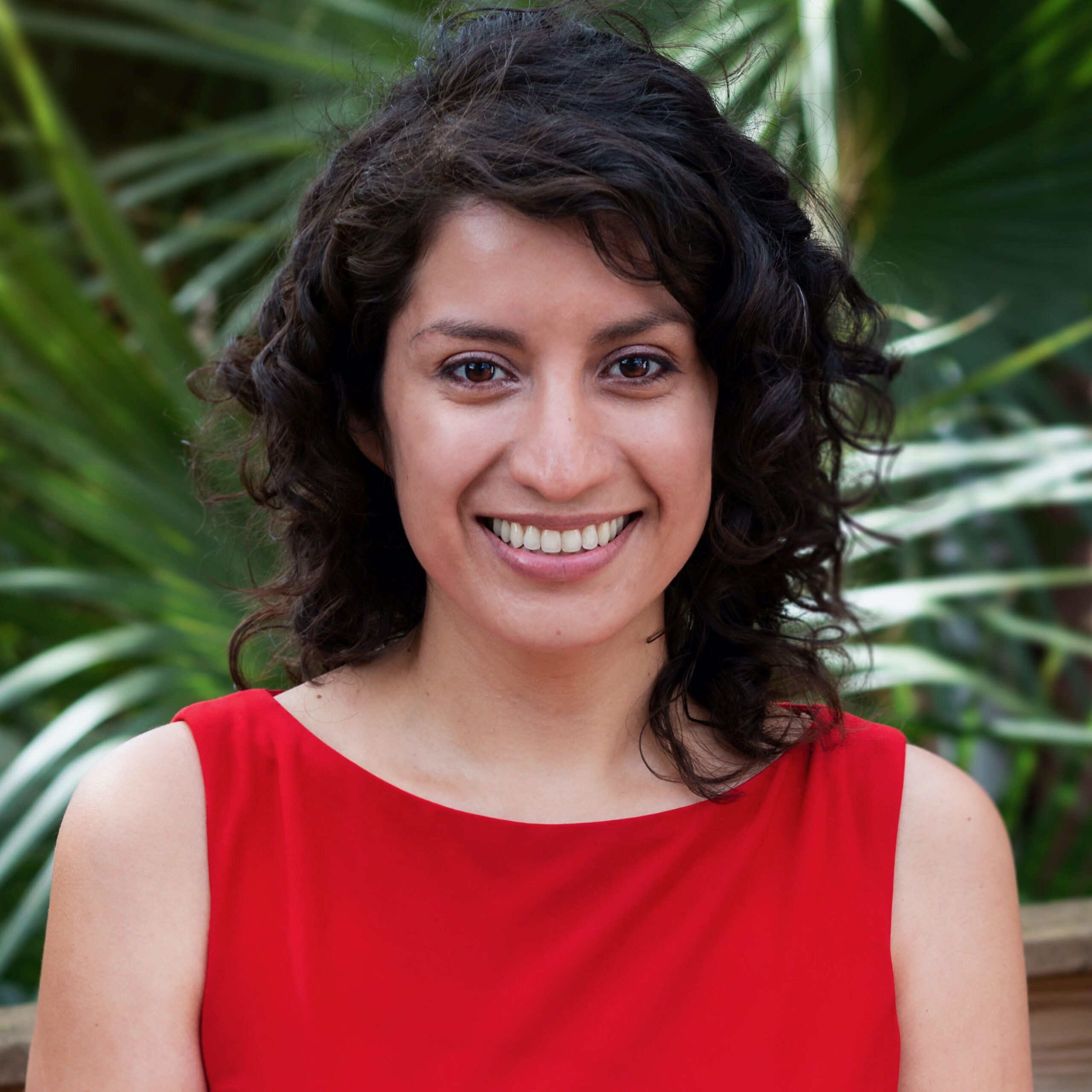 Gladys Degadillo headshot. 